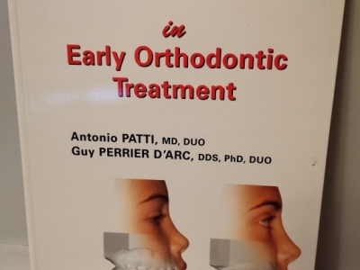 Prodám učebnici Clin. Success in Early Orthodontic treatmenr